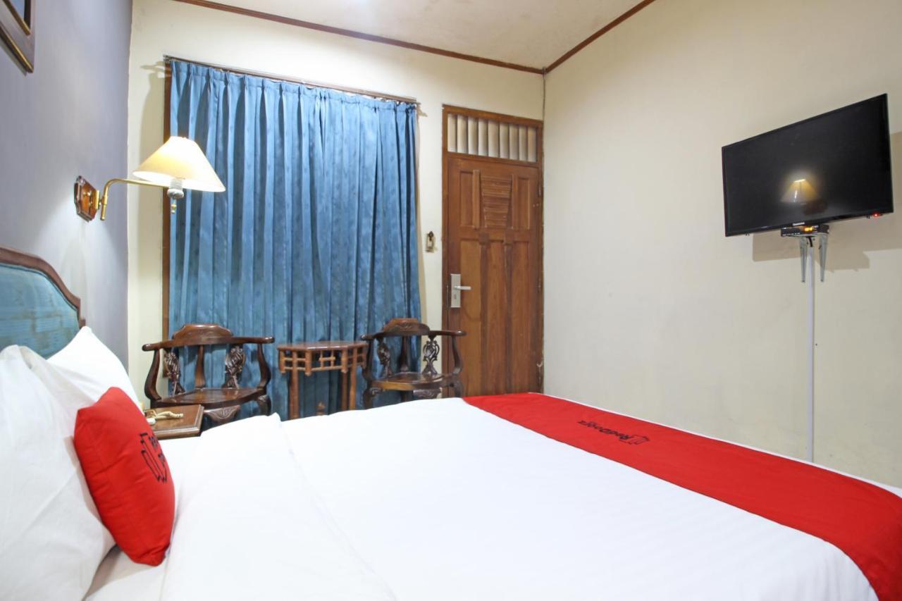 Reddoorz Near Malioboro Tugu Station Jogja Hotel Yogyakarta Exterior foto
