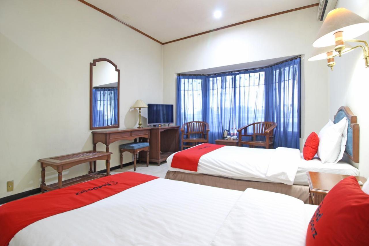 Reddoorz Near Malioboro Tugu Station Jogja Hotel Yogyakarta Exterior foto