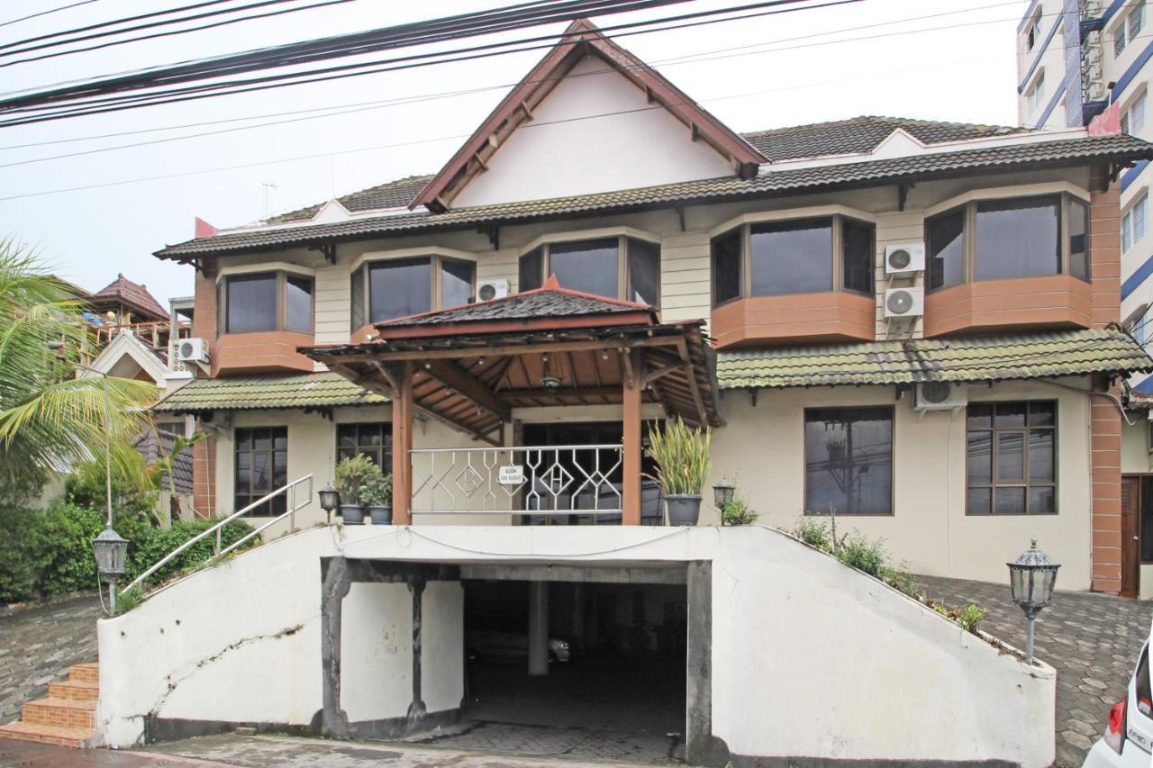 Reddoorz Near Malioboro Tugu Station Jogja Hotel Yogyakarta Exterior foto