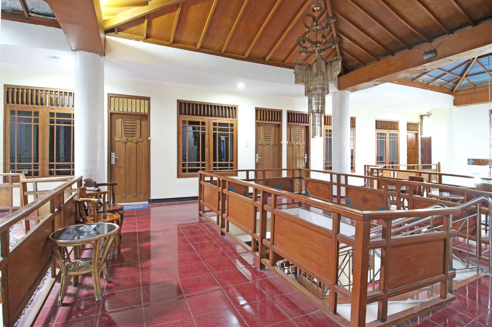 Reddoorz Near Malioboro Tugu Station Jogja Hotel Yogyakarta Exterior foto